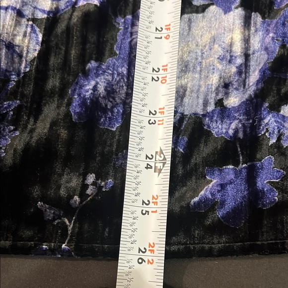 NWT Lucky Brand Black and Purple Velvet Floral Plus Size Tank, 2X - Picture 5 of 7